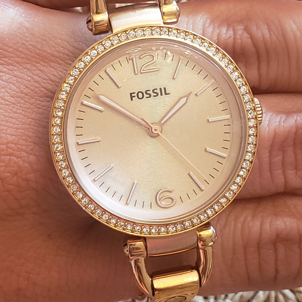 NEW! Rose Gold Fossil Watch. Stunning!